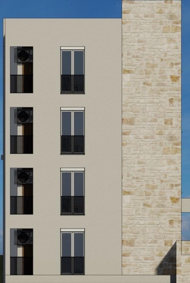 Na prodaju vise stanova u Baru