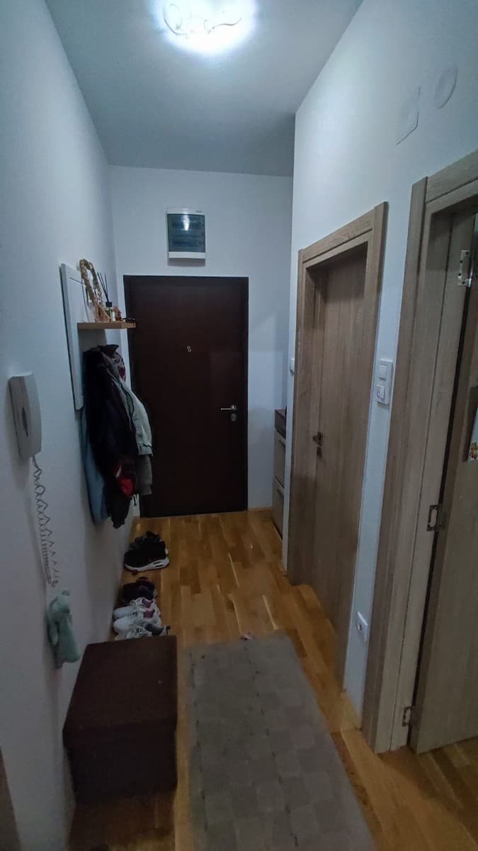 Prodaje se jednosoban stan