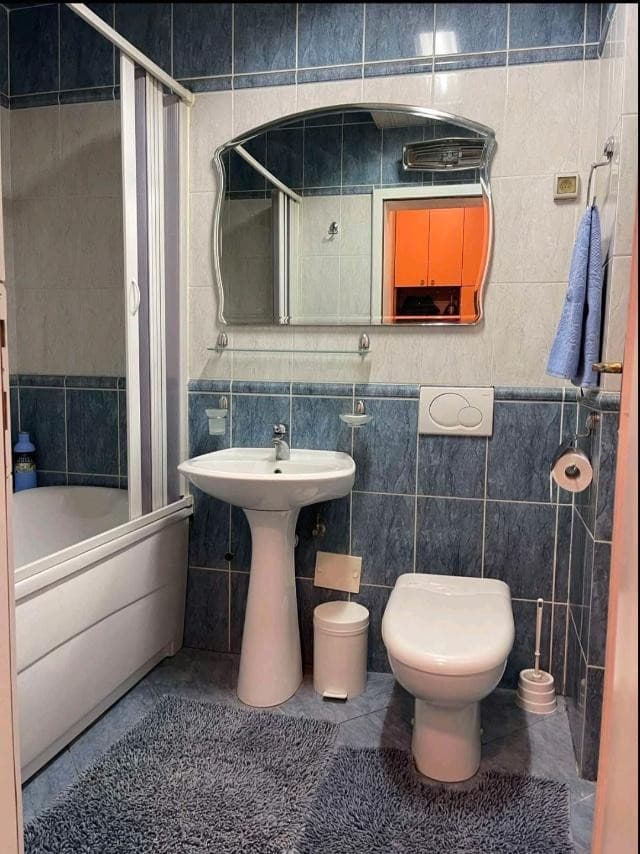 Izdaje se stan