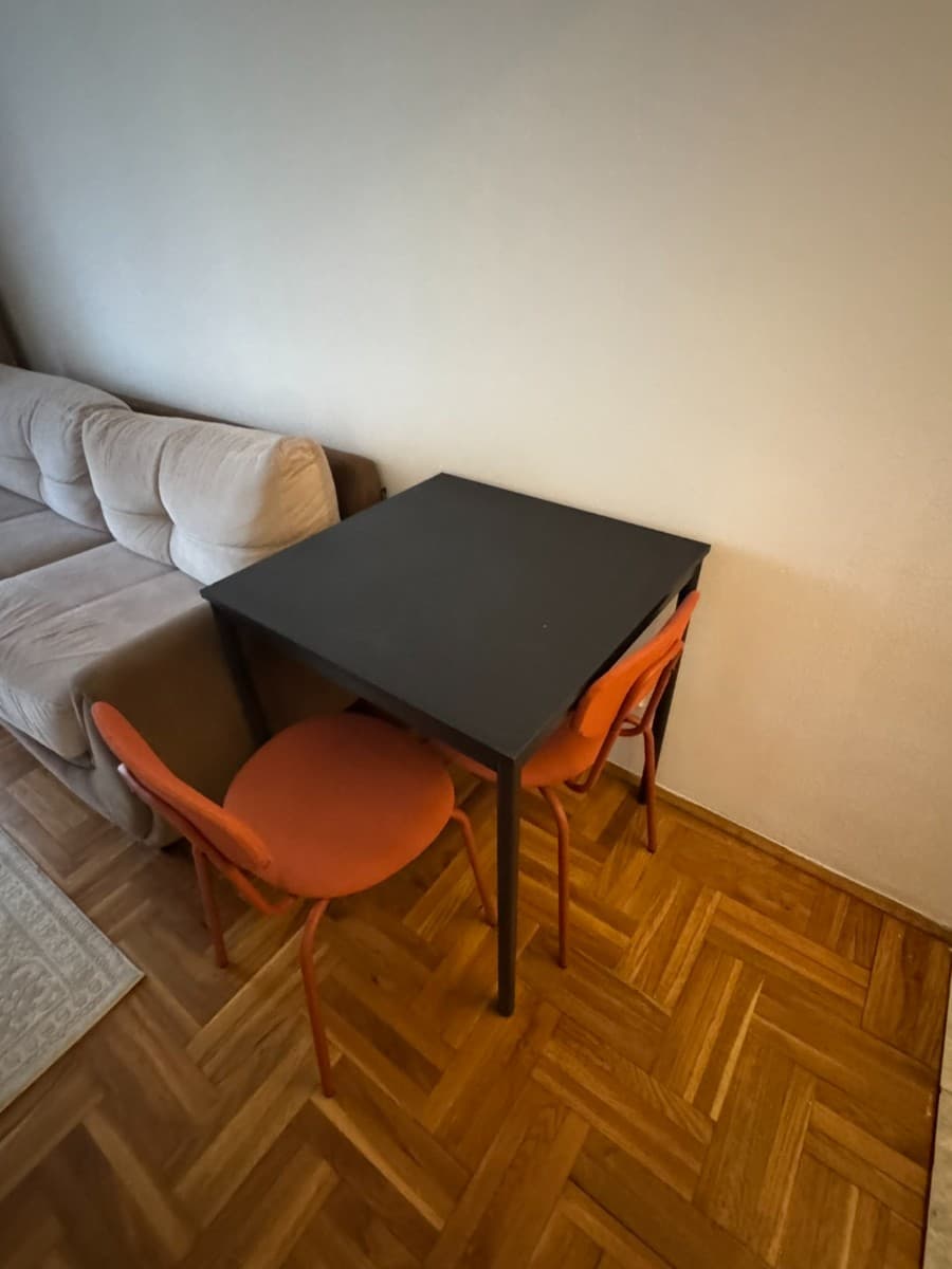 Izdaje se jednosoban stan