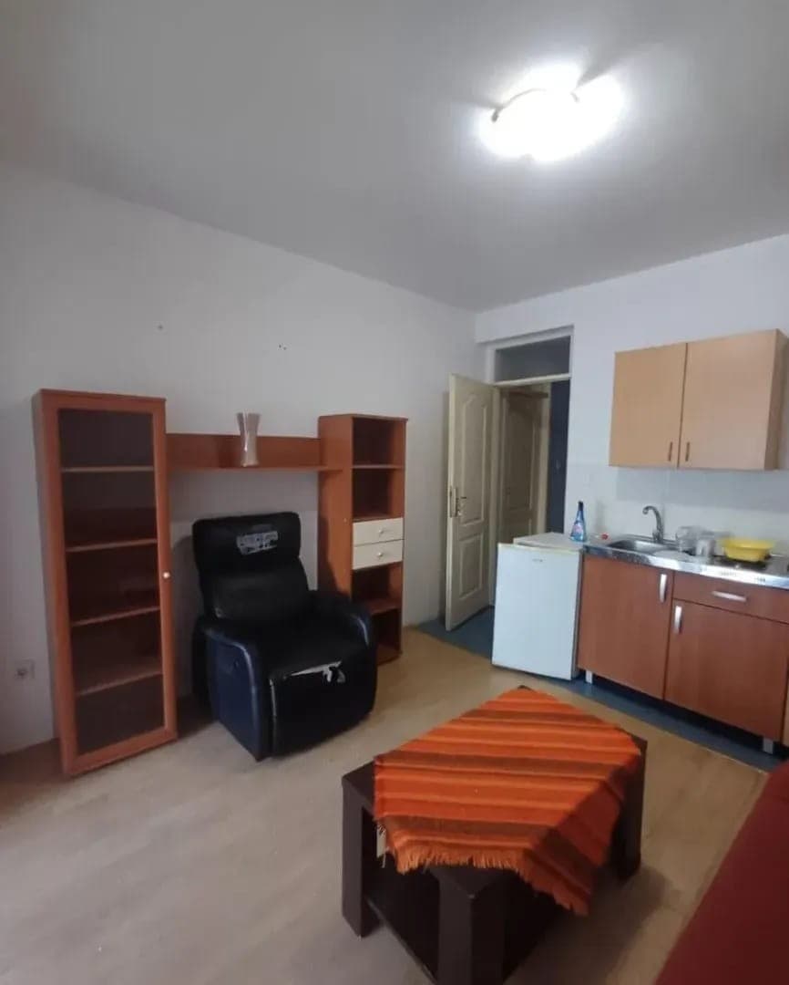 Prodaje se dvosoban stan