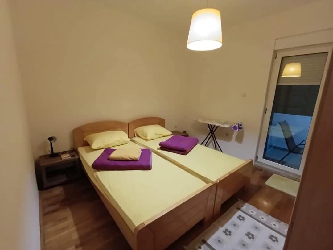 Izdaje se jednosoban stan