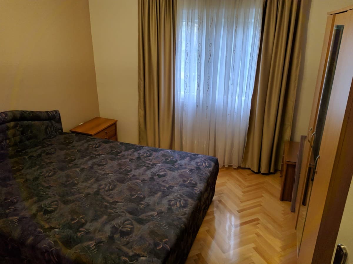 Izdaje se stan