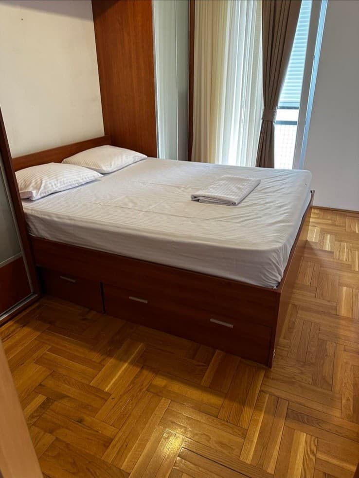 Izdaje se jednosoban stan