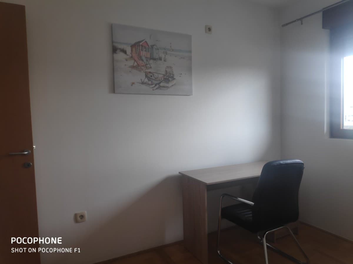 Izdaje se stan