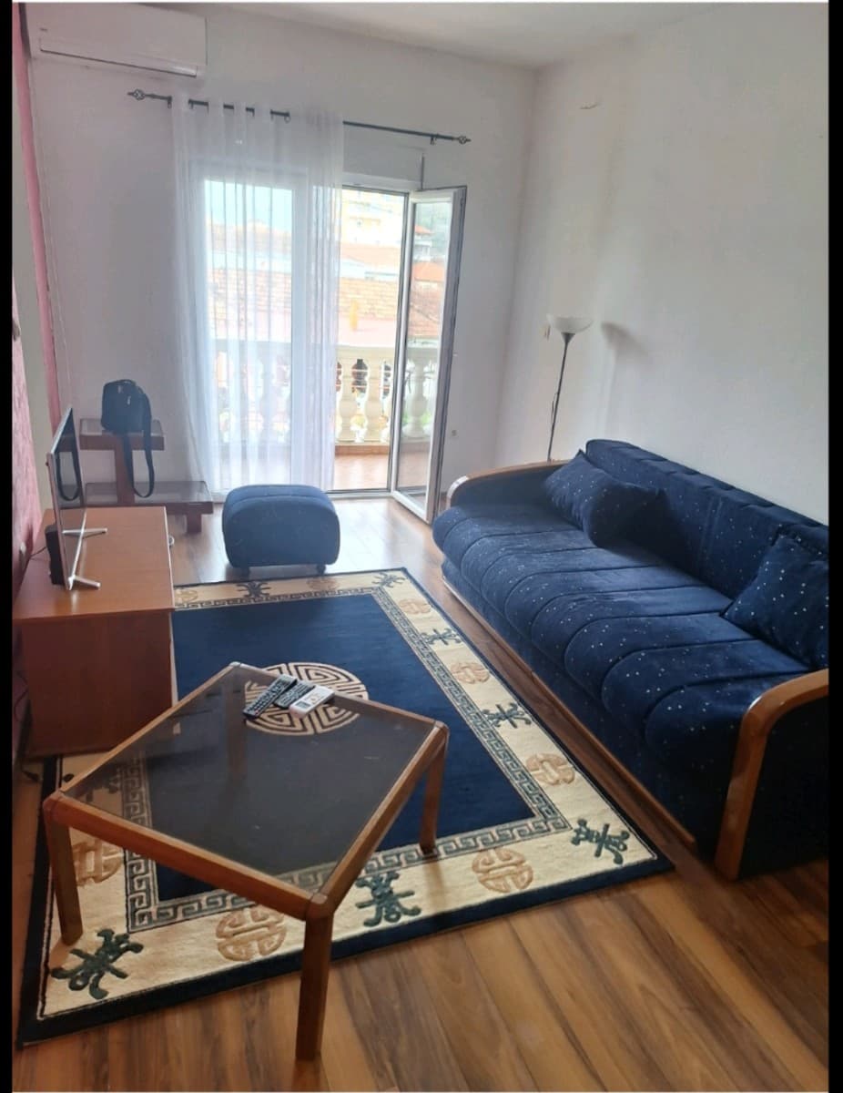 Izdaje se garsonjera