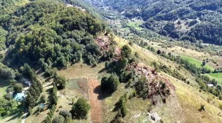 Prodaje se plac