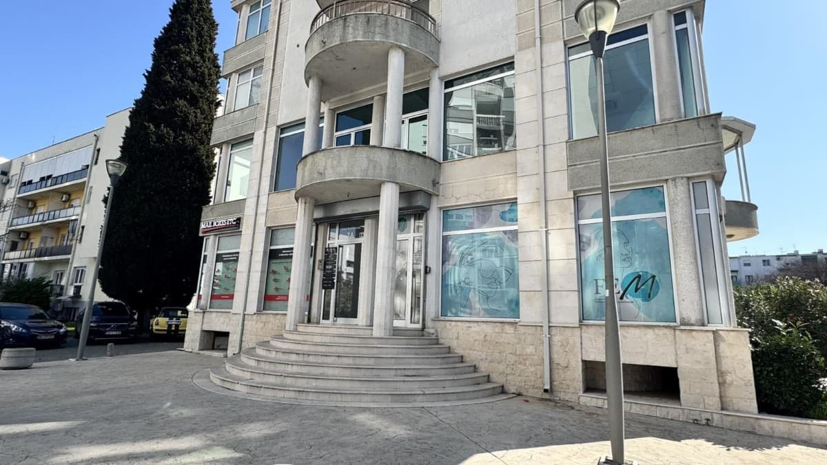 Izdaje se poslovni prostor