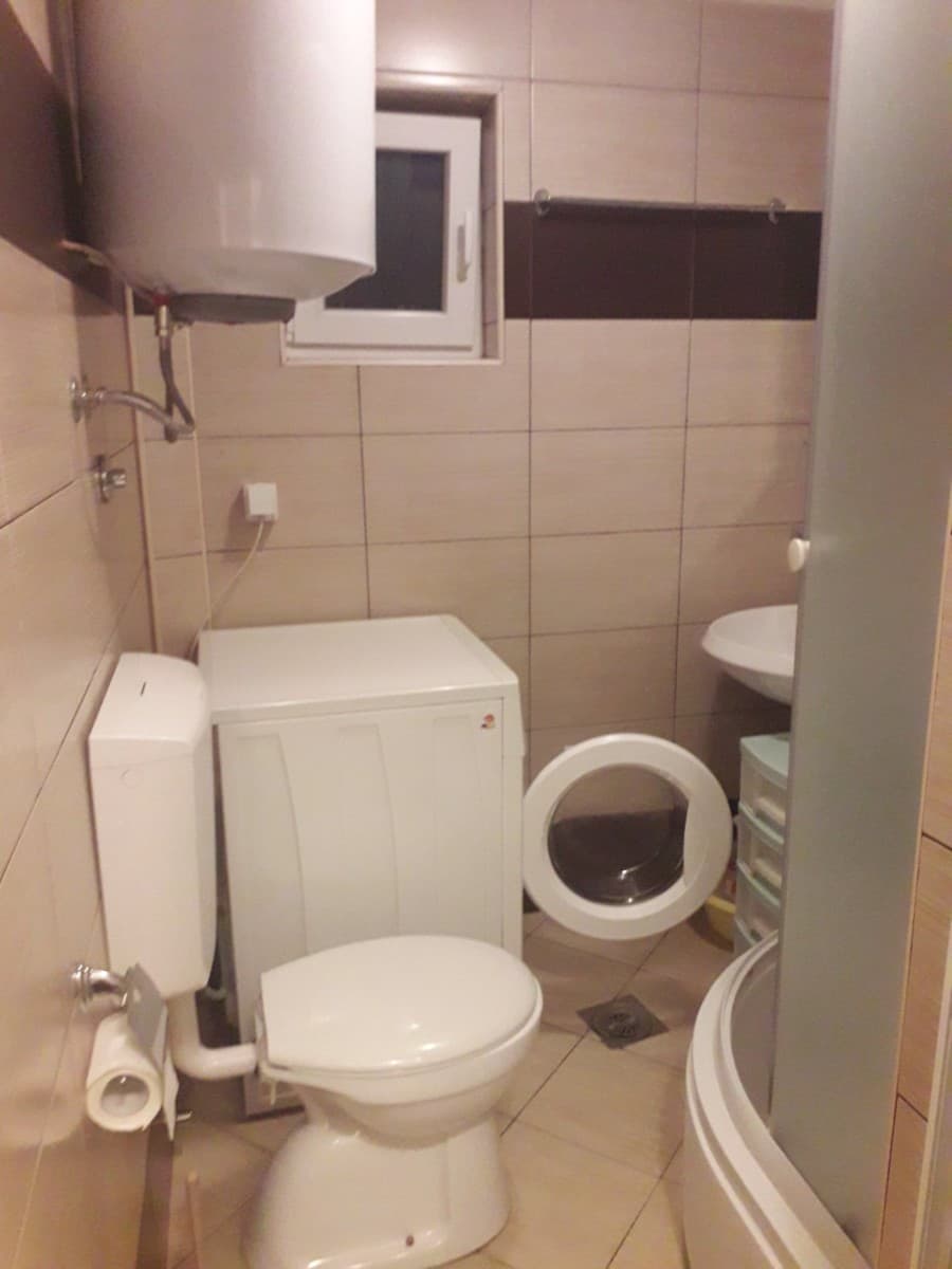 Izdaje se garsonjera
