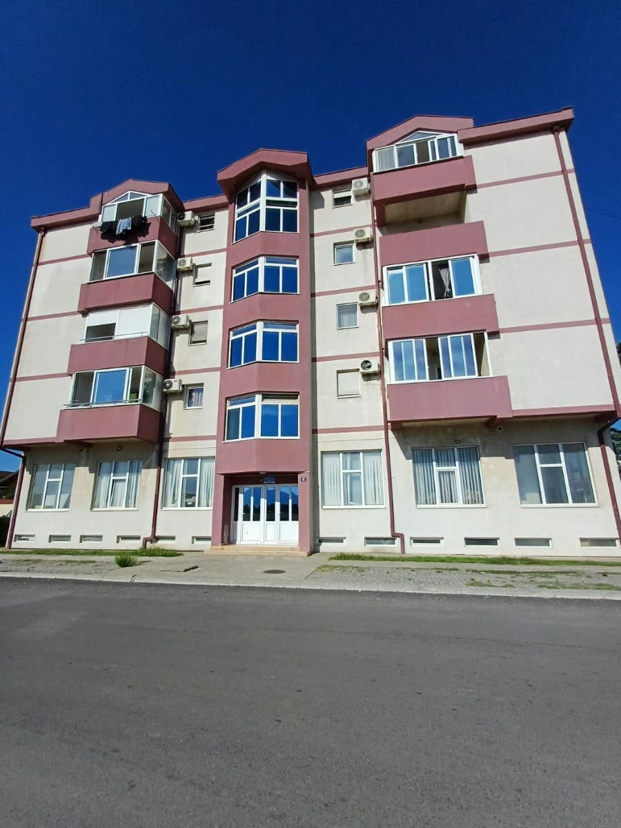 Izdaje se jednosoban stan
