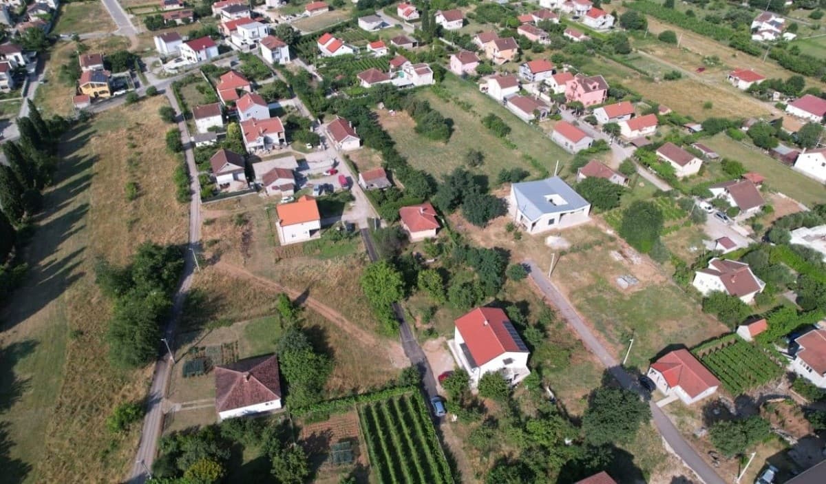 Prodaje se gradjevinsko zemljiste