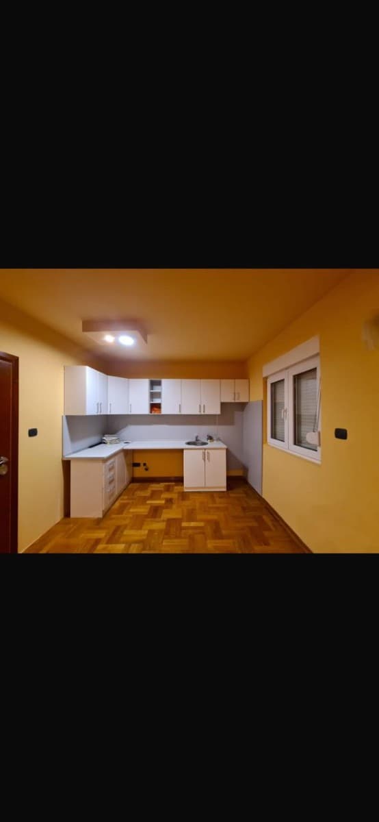 Izdaje se stan