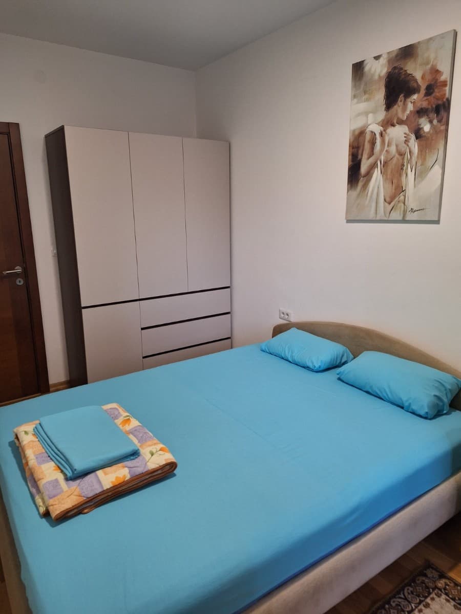 Izdaje se jednosoban stan