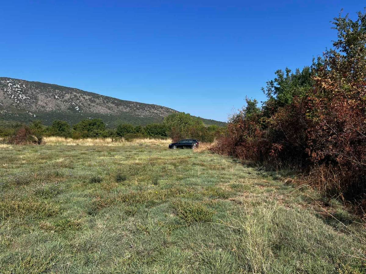 Prodaje se plac