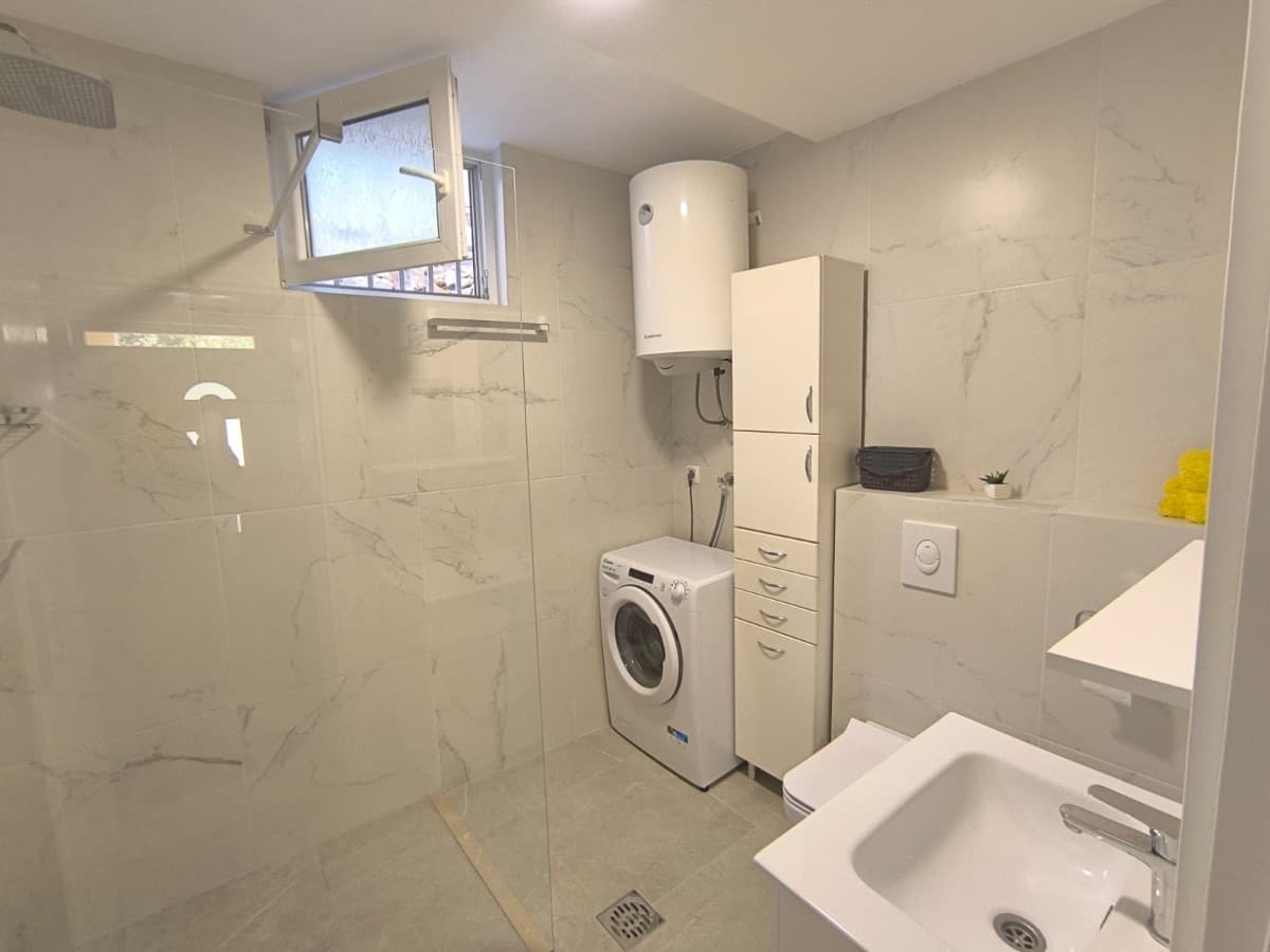 Izdaje se kuca
