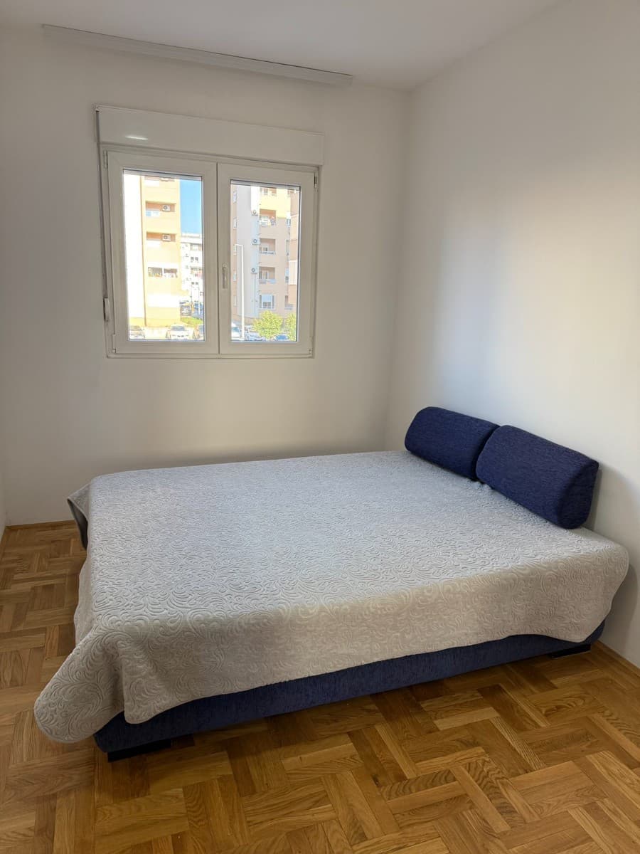 Izdaje se jednosoban stan