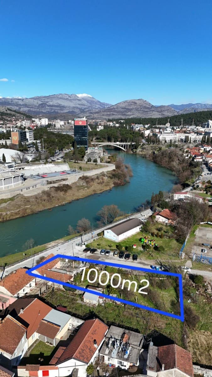 Prodaje se gradjevinsko zemljiste