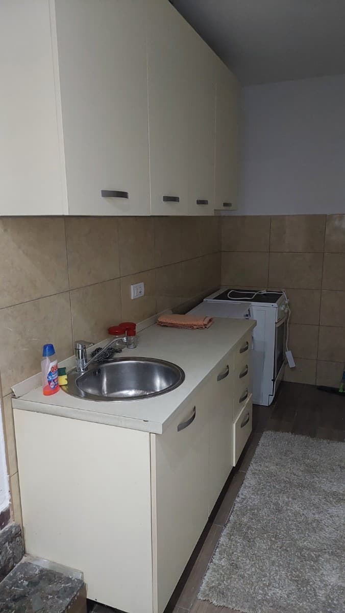 Izdaje se garsonjera
