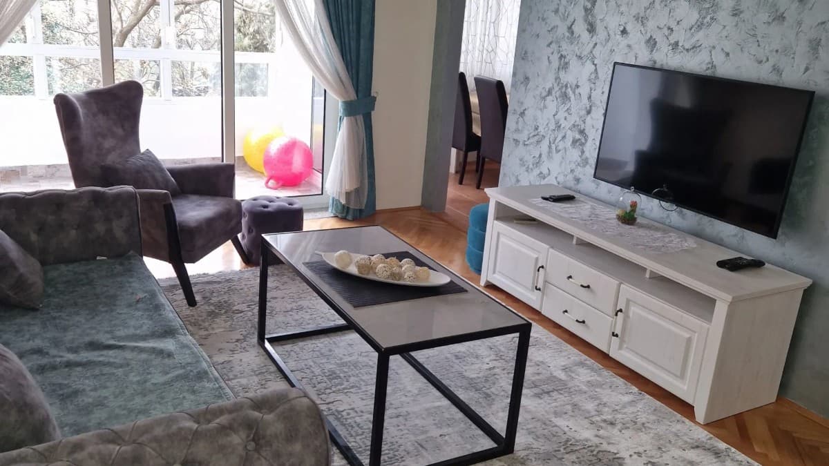 Izdaje se jednosoban stan