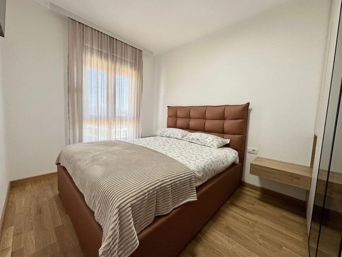 Izdaje se jednosoban stan