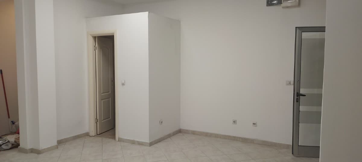 Izdaje se poslovni objekat