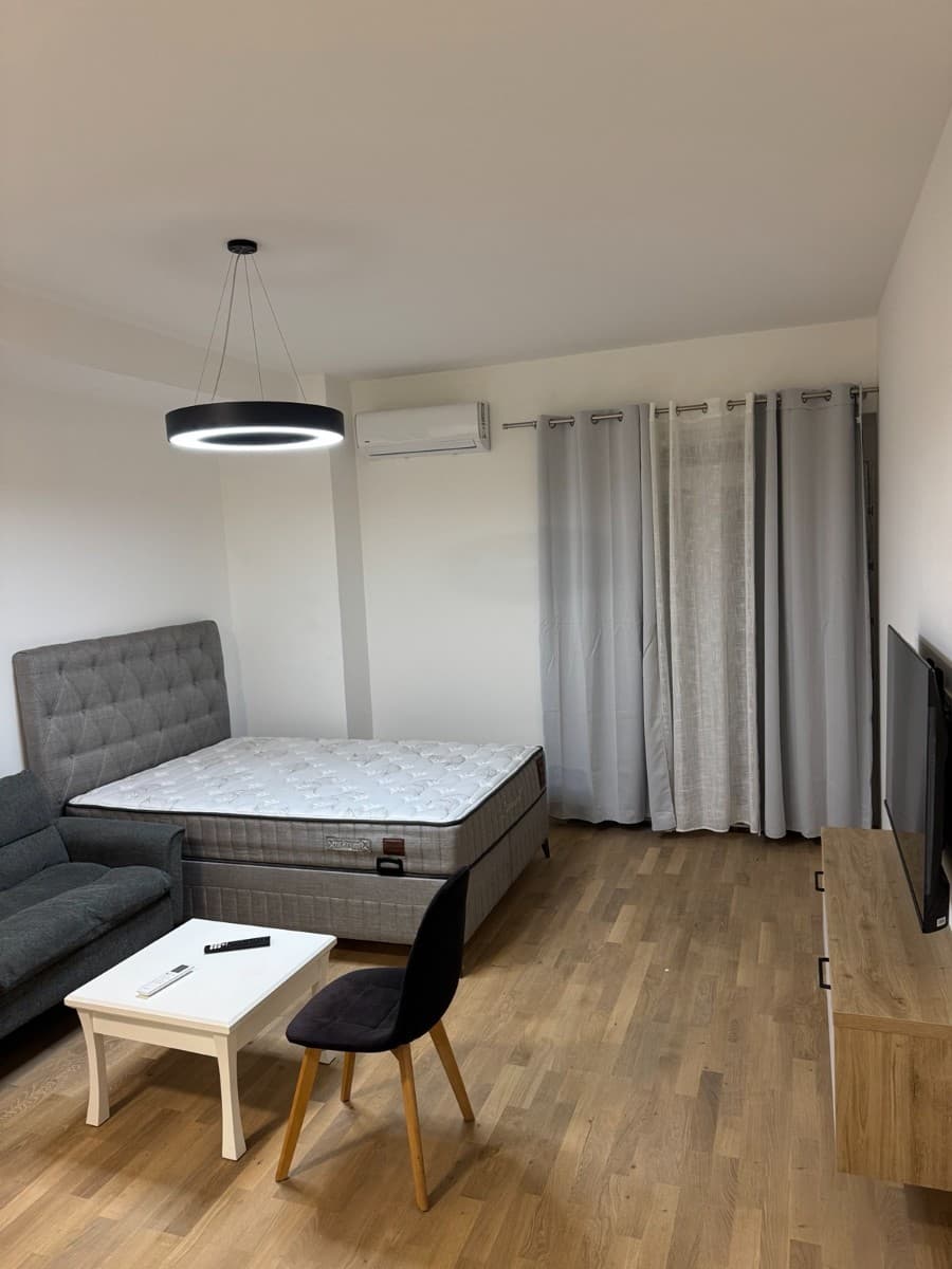 Izdaje se garsonjera