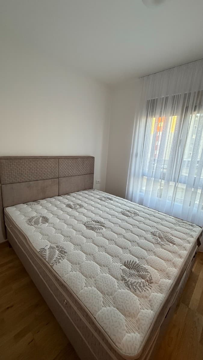 Izdaje se jednosoban stan