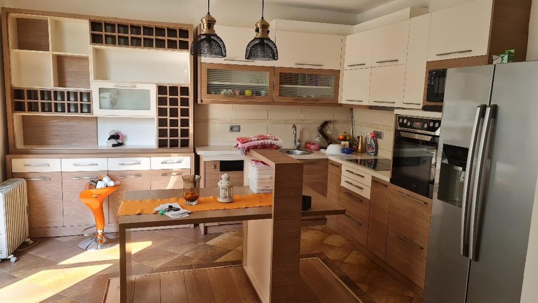 Izdaje se jednosoban namješten stan