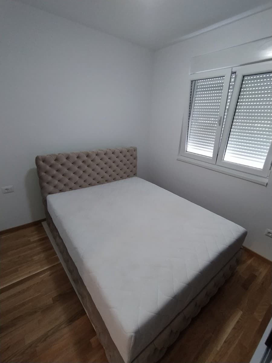 Izdaje se jednosoban stan