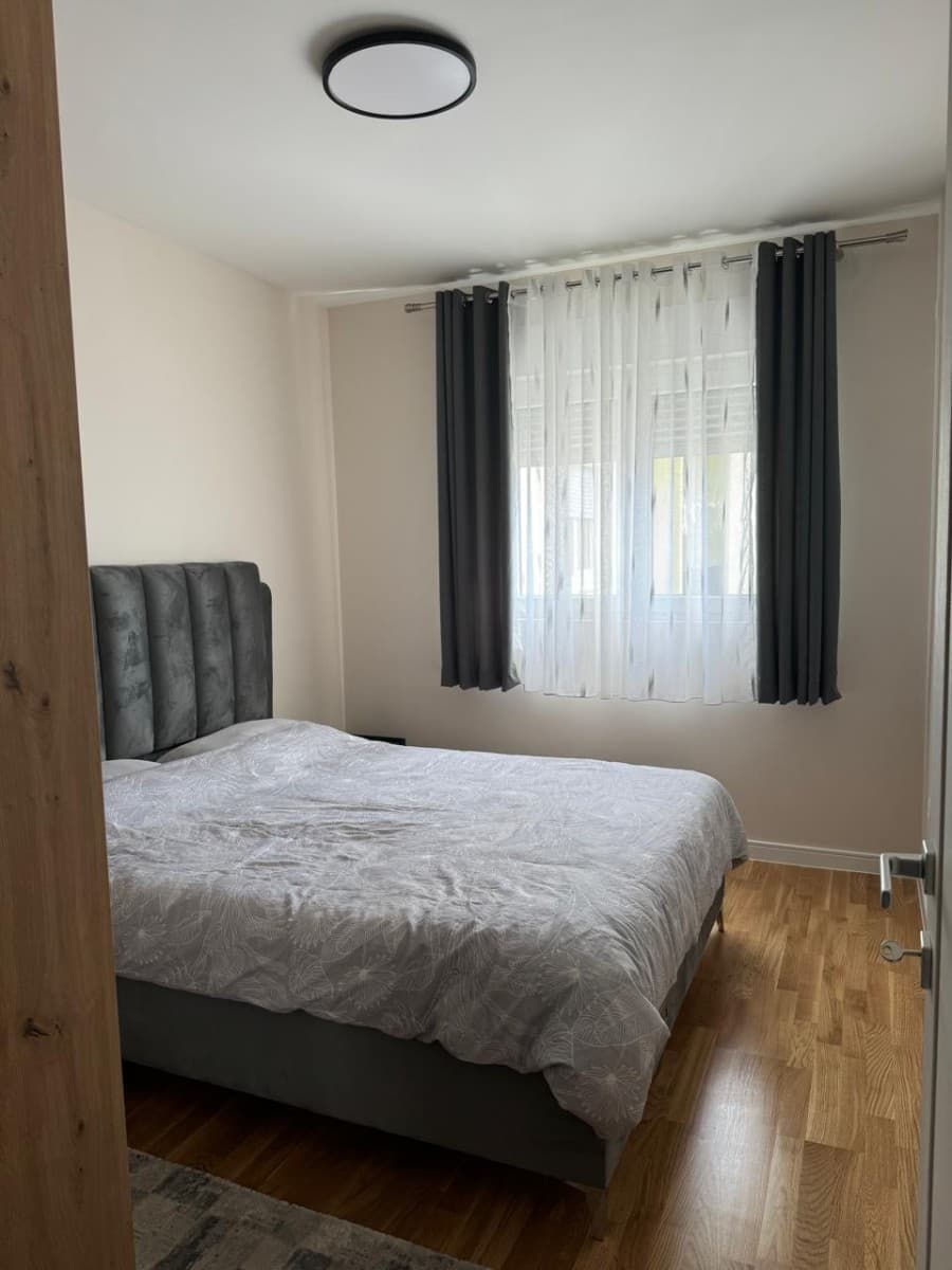Izdaje se jednosoban stan