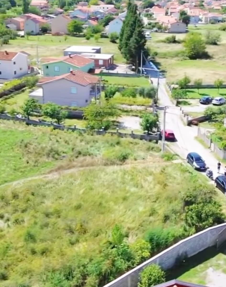 Prodaje se gradjevinsko zemljiste