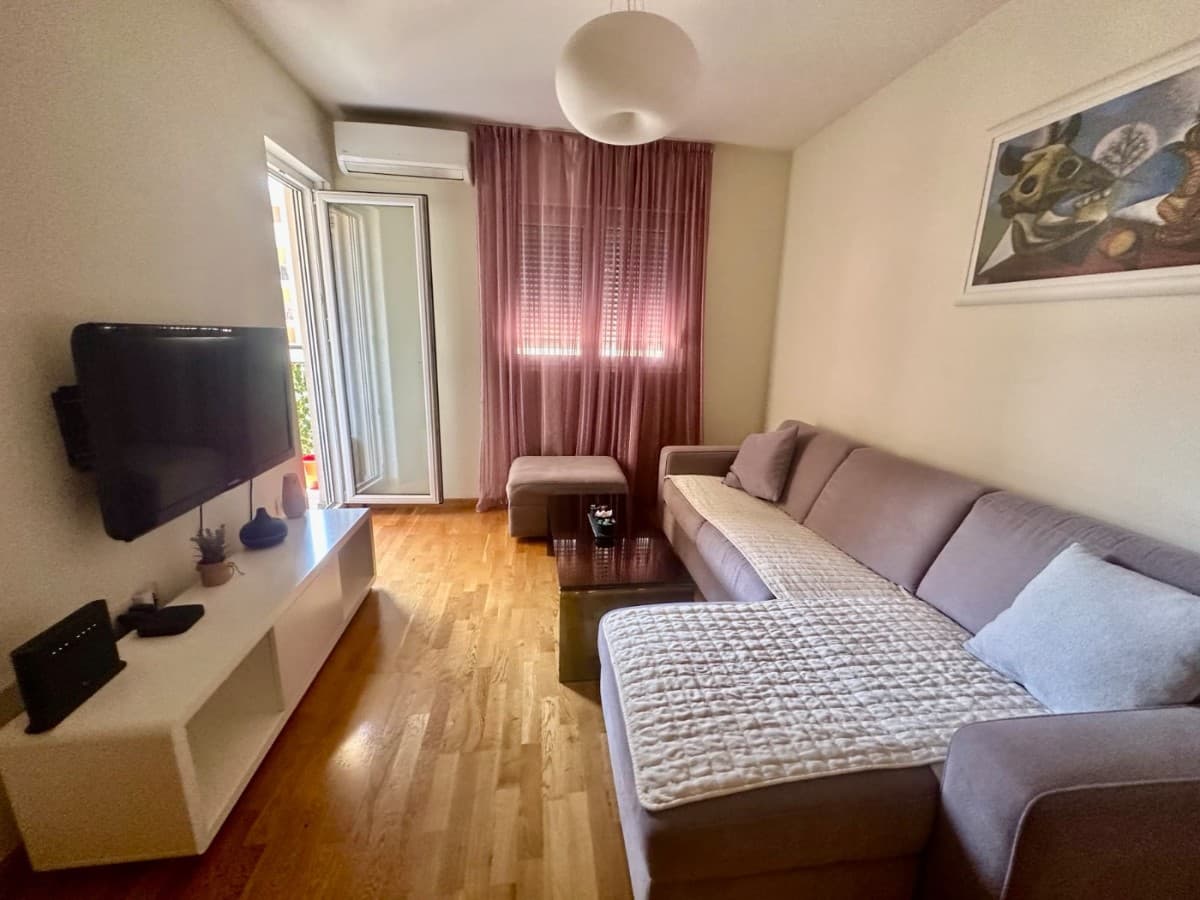 Izdaje se jednosoban stan