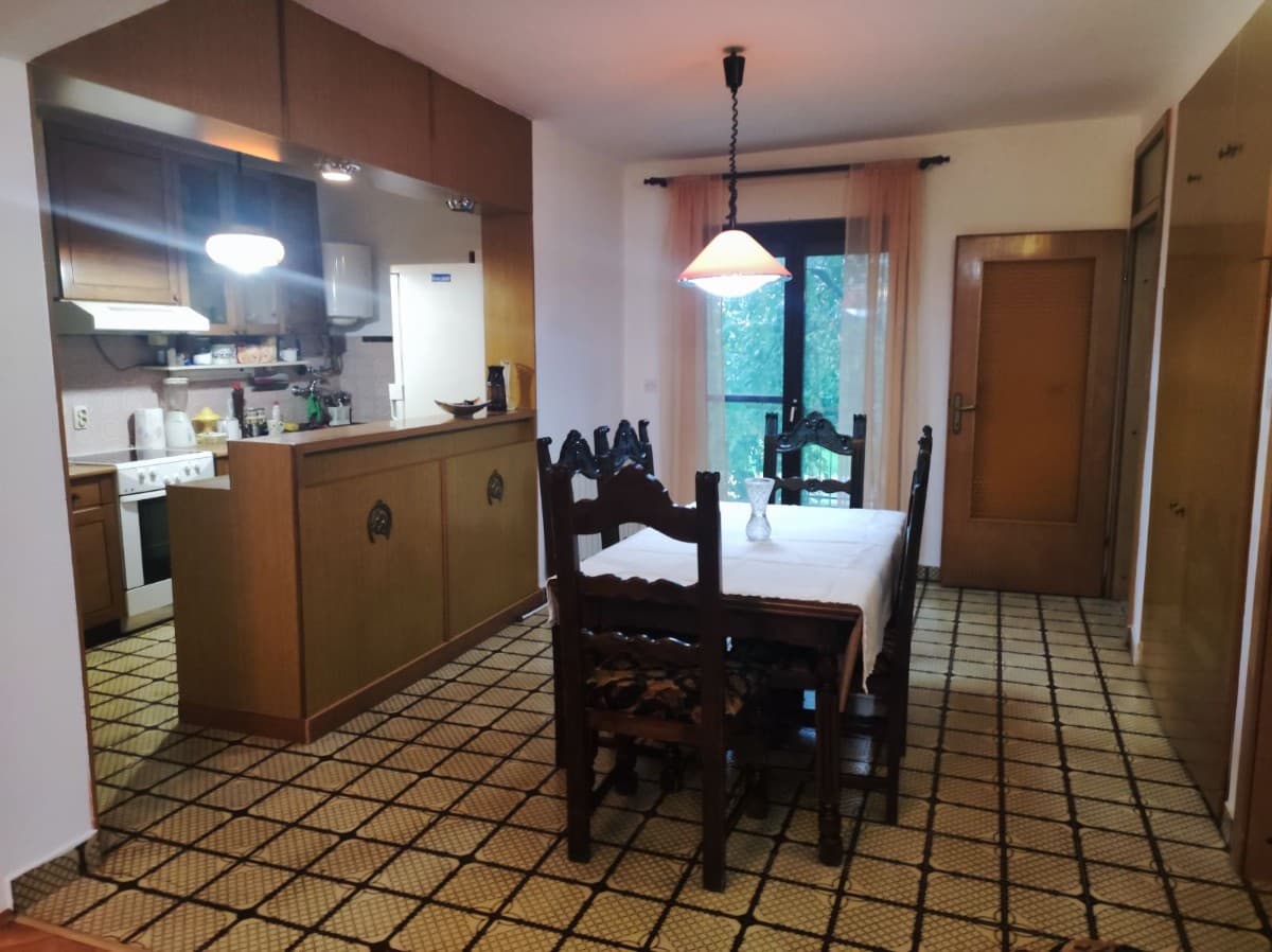 Izdaje se kuca