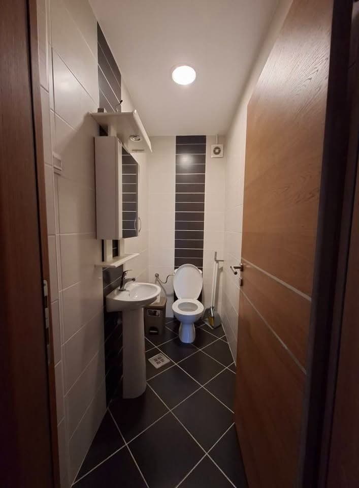 Izdaje se dvosoban stan