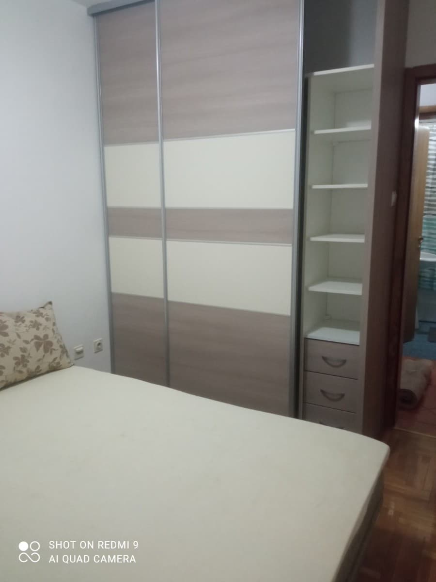 Izdaje se stan