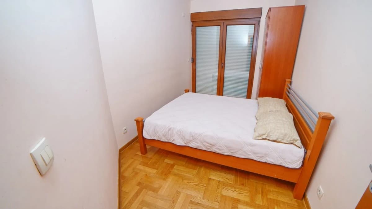 Izdaje se stan