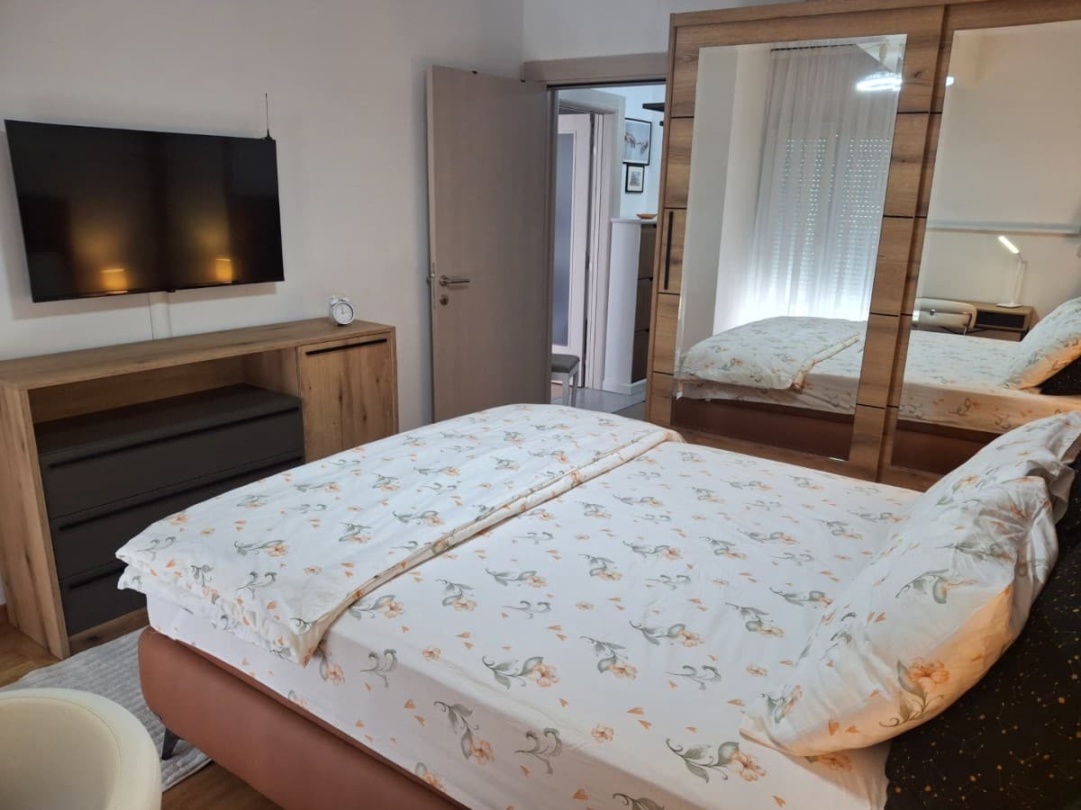 Izdaje se jednosoban stan