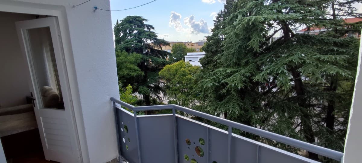 Izdaje se jednosoban stan