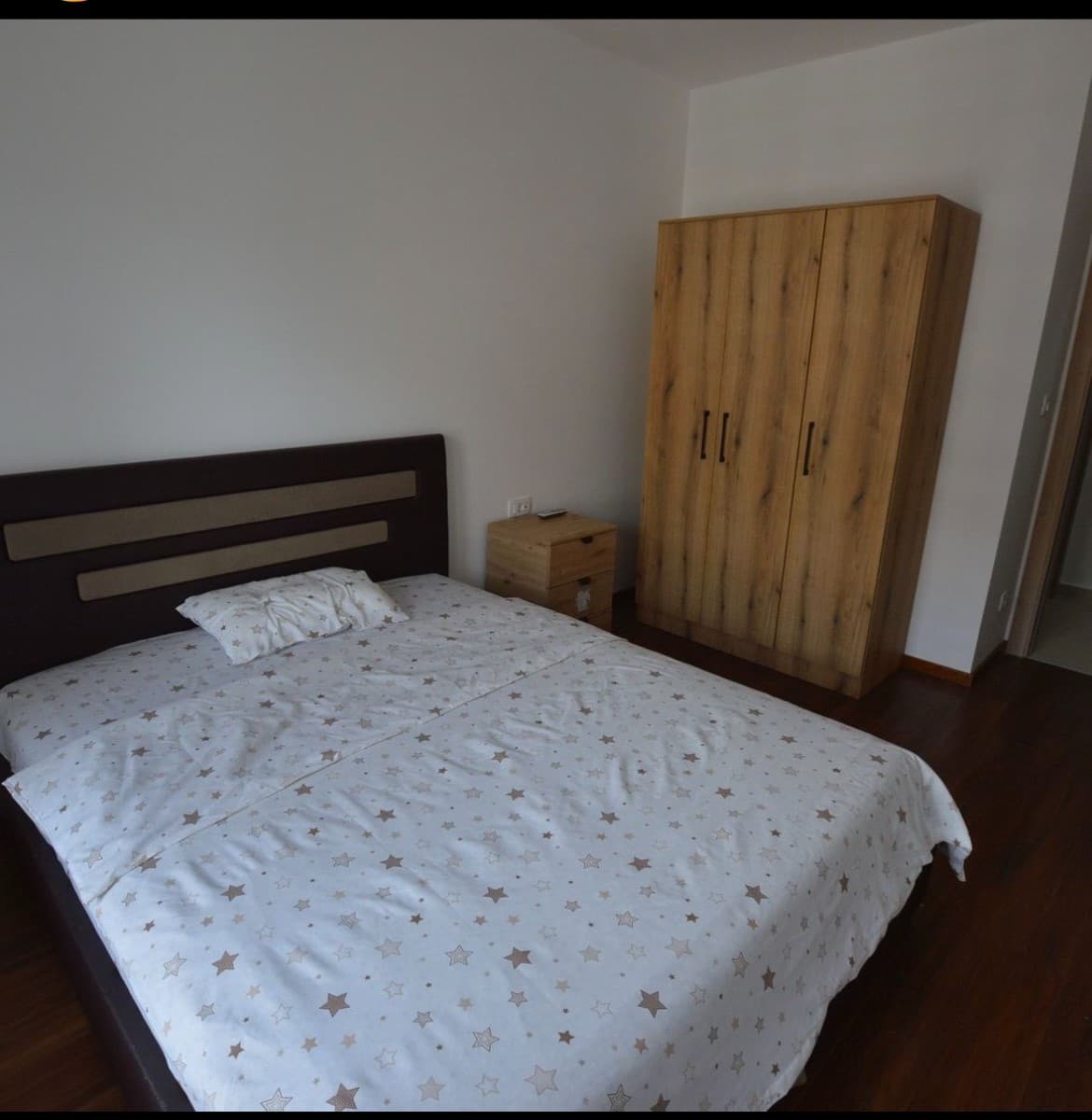 Izdaje se dvosoban stan