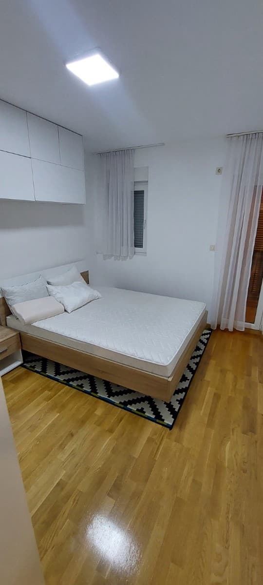 Prodaje se jednosoban stan