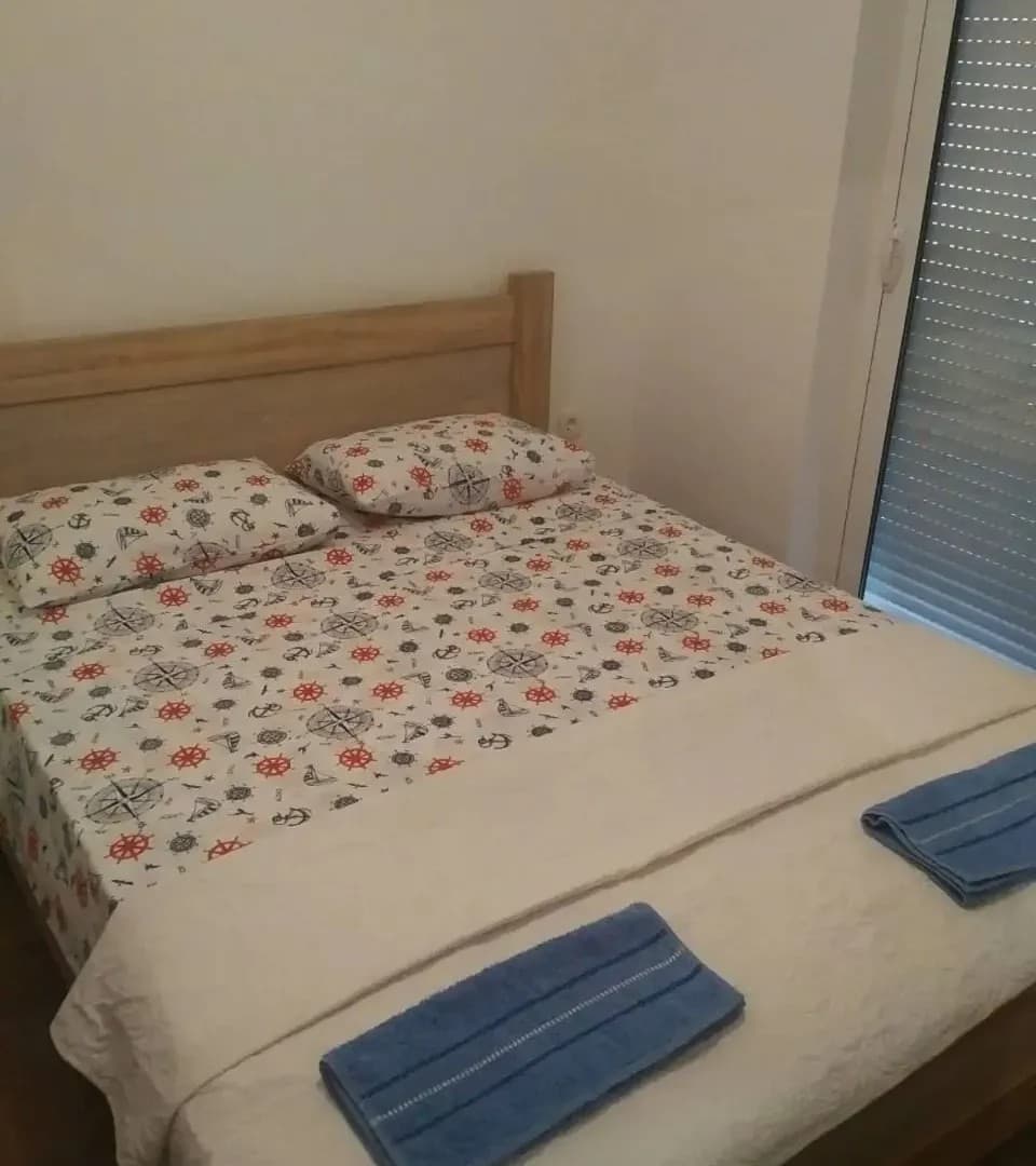 Izdaje se jednosoban stan