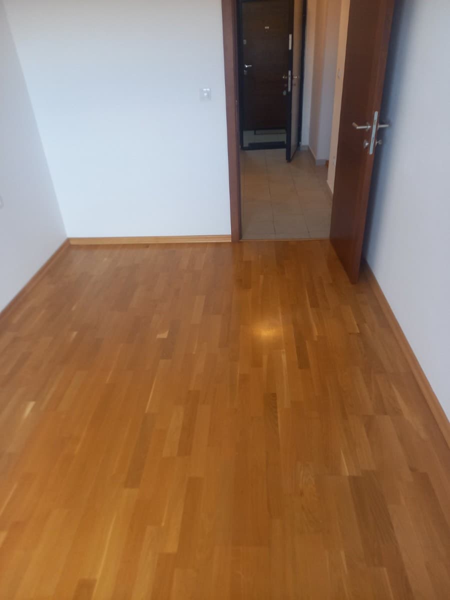 Izdaje se poslovni prostor