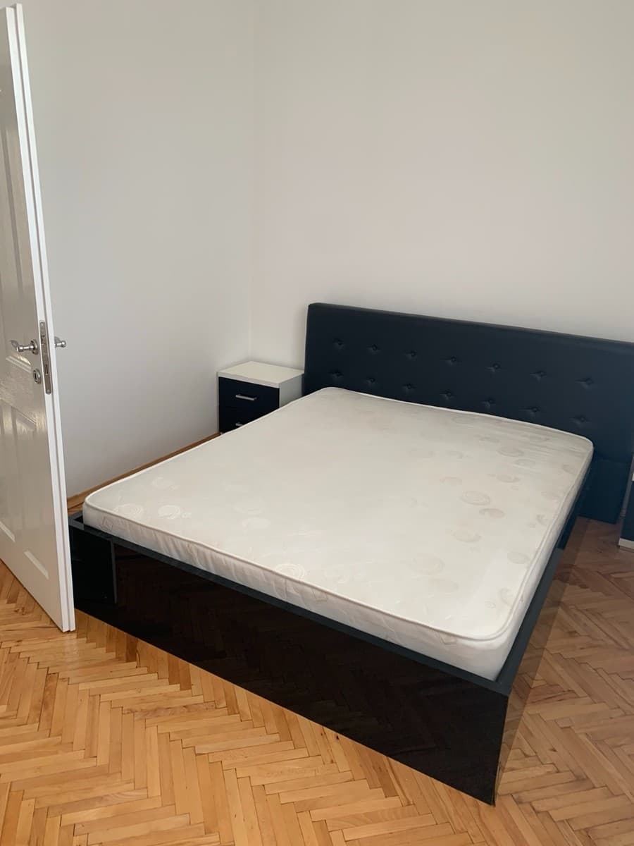 Izdaje se kuca