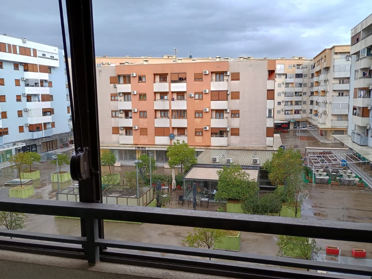 Izdaje se stan