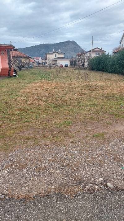 Prodaje se gradjevinsko zemljiste