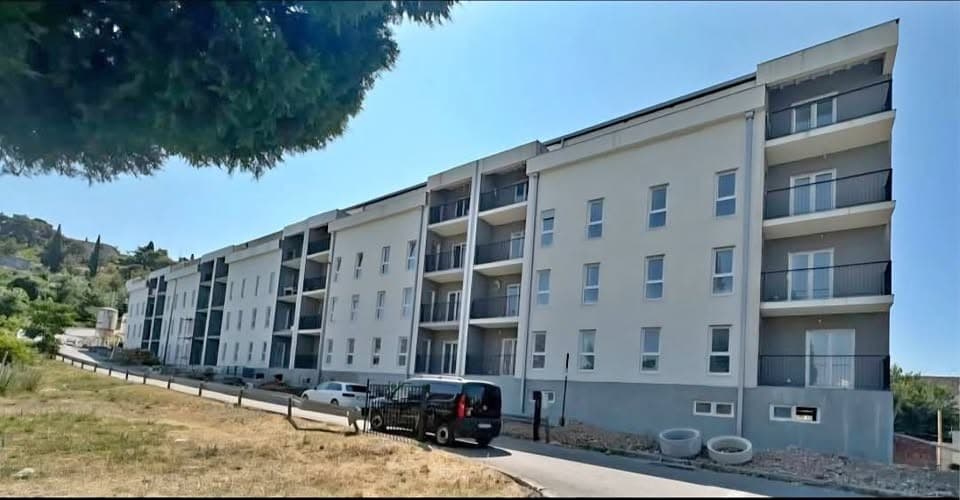 Prodaje se jednosoban stan