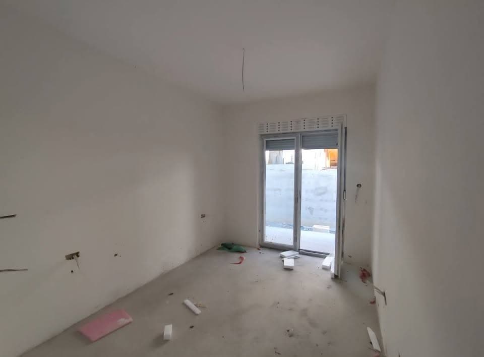 Prodaje se jednosoban stan