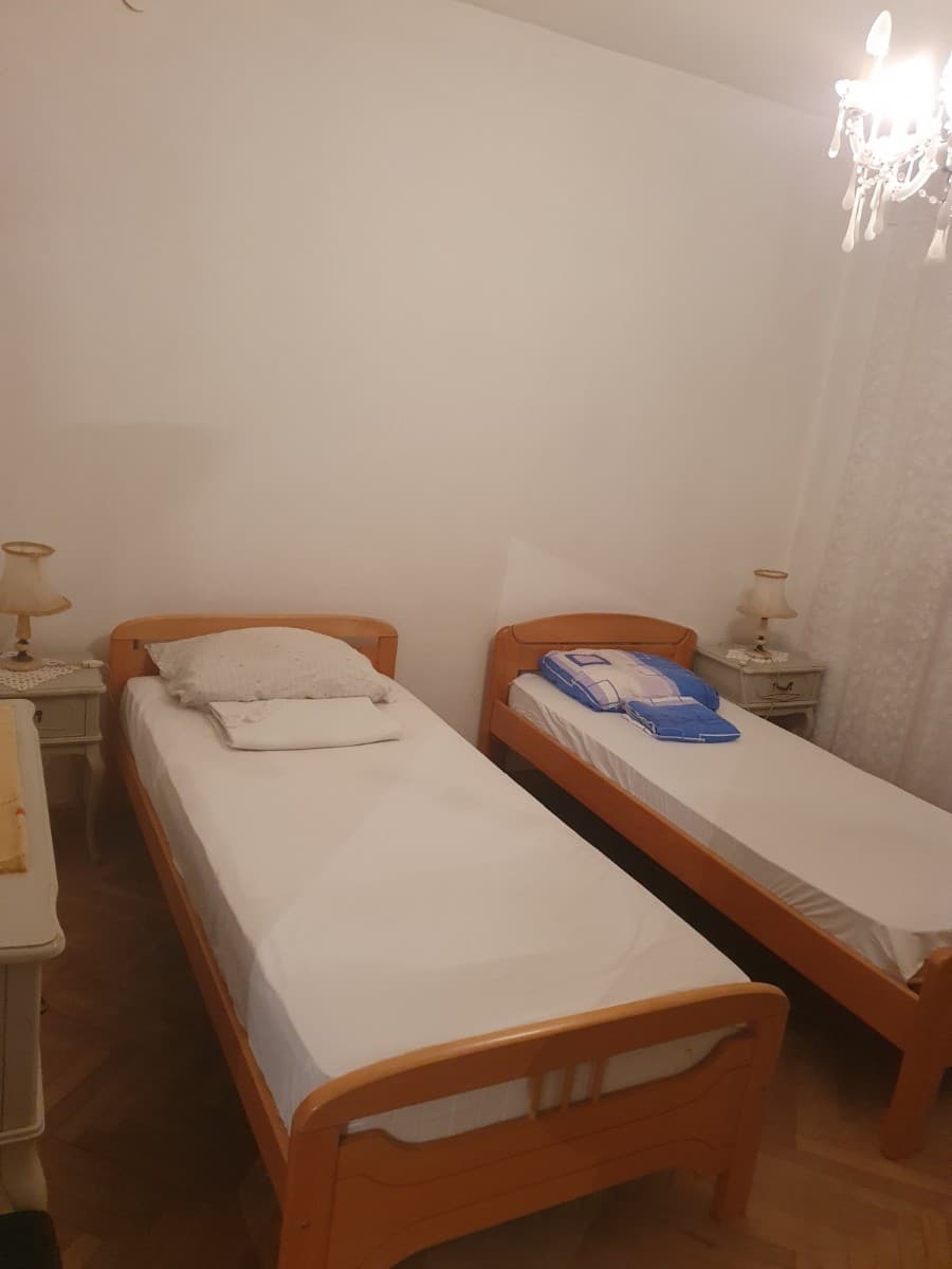 Izdaje se kuca
