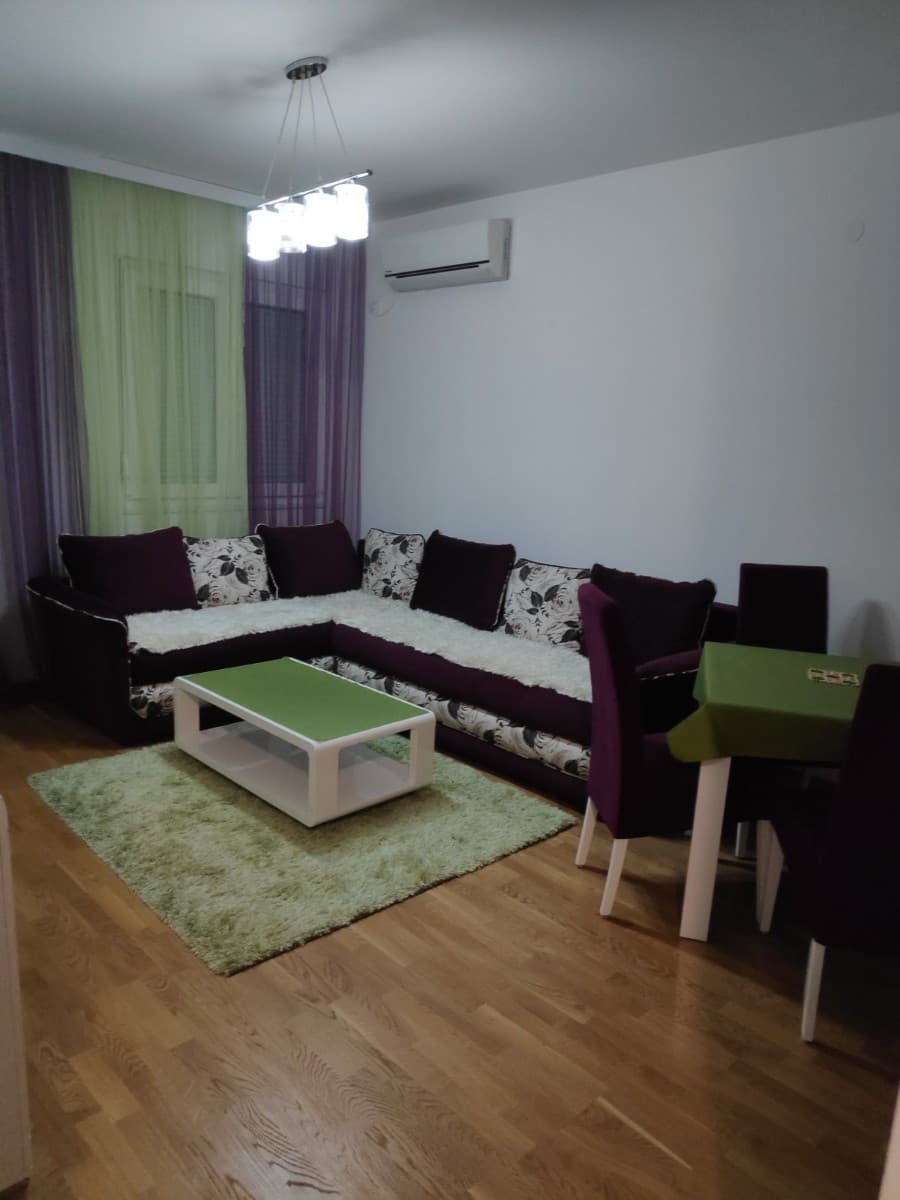 Izdaje se jednosoban stan